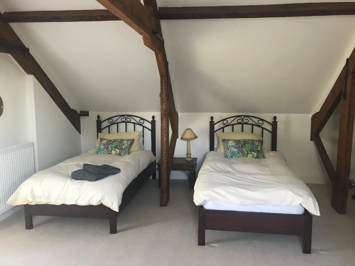 St Michaels House Bed & Breakfast Кредитън Екстериор снимка