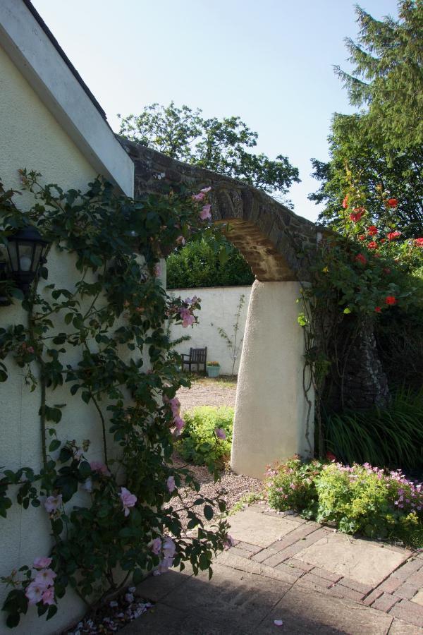 St Michaels House Bed & Breakfast Кредитън Екстериор снимка